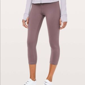 Lululemon 21” Wunder Under Crops
